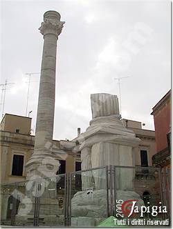 le colonne terminali della via appia