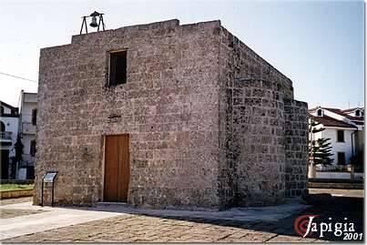 acquarica: la chiesa dedicata alla madonna dei panetti