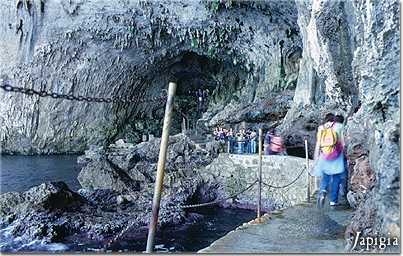 Castro la grotta Zinzulusa