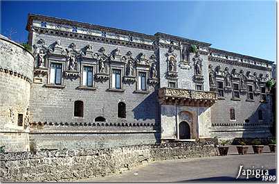 corigliano d otranto, il castello