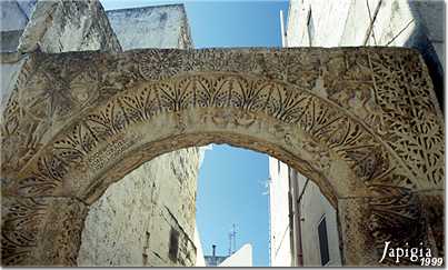 corigliano d Otranto, Arco Lucchetti