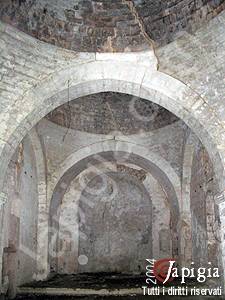 l'interno della chiesa di san pietro dei samari