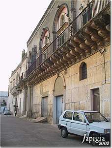Ruffano, palazzo (2002)