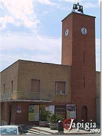 veglie, la torre dell orologio